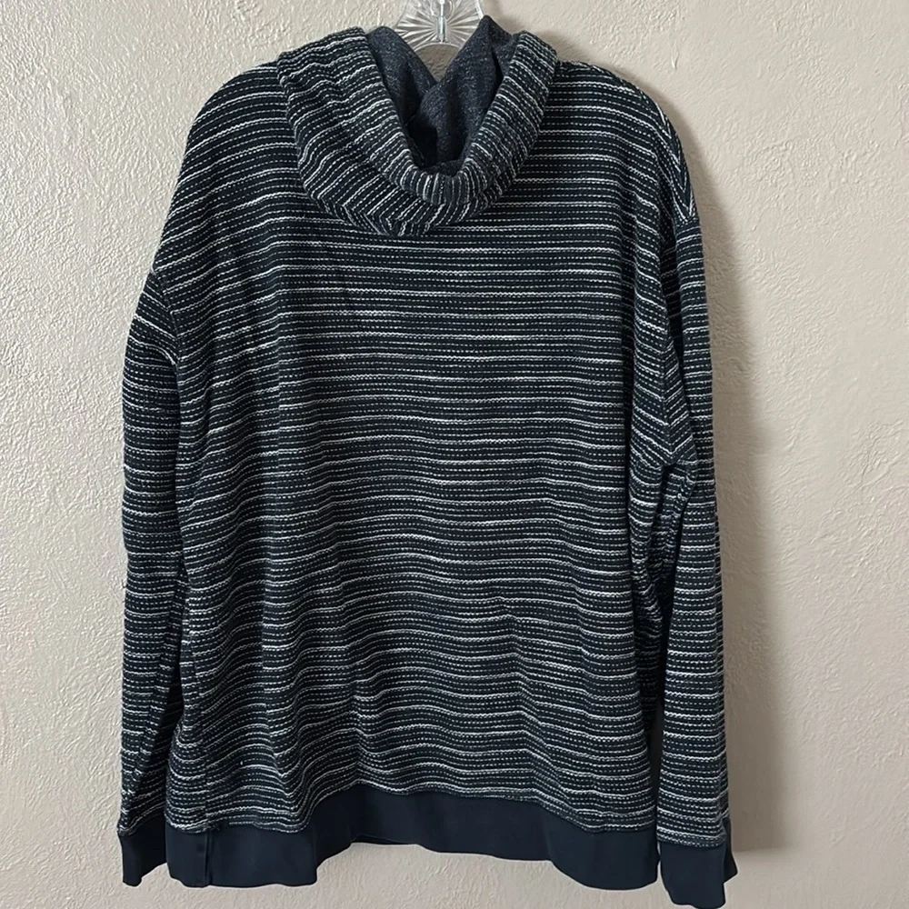 American Eagle Outfitters this top